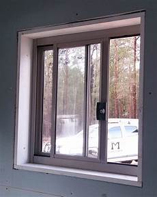 Outer Sealing System Window